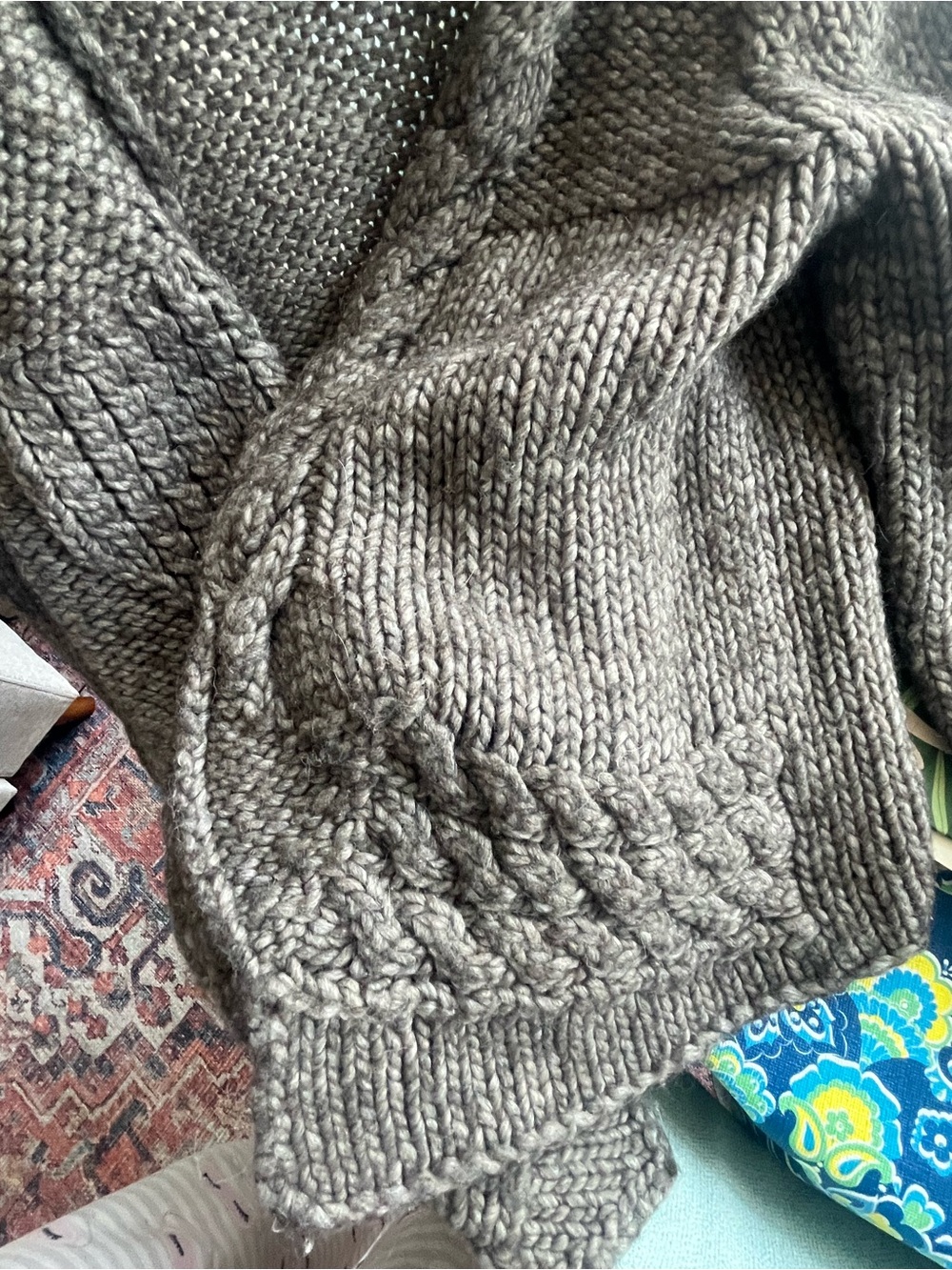 Holt Renfrew winter wool cardigan - Picture 2 of 4